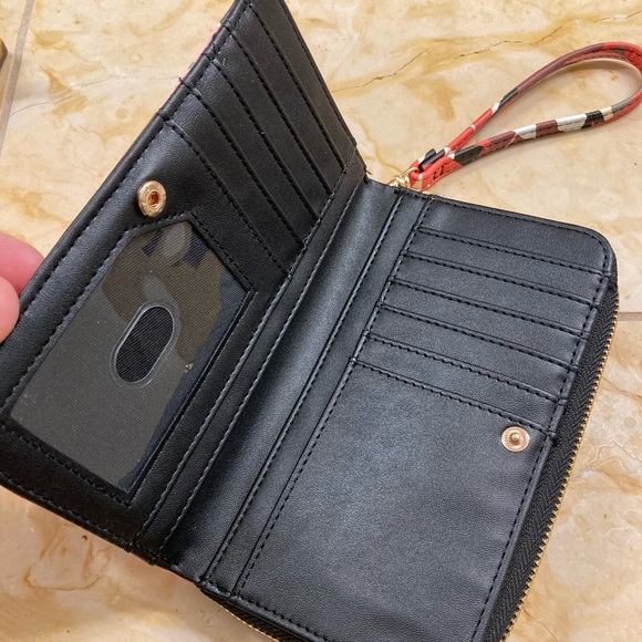 Wallet phone wristlet - Picture 4 of 5